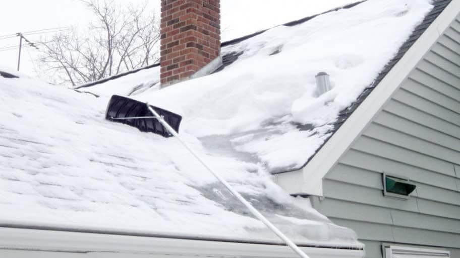 Problems of roofing in snowfall