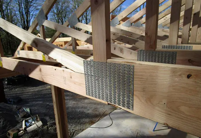 Safety Tips For Building With 2x4 Trusses